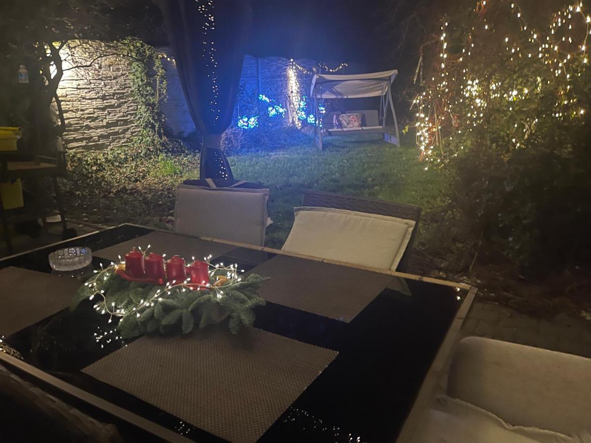 Alia House With Garden In Piestany Villa Buitenkant foto
